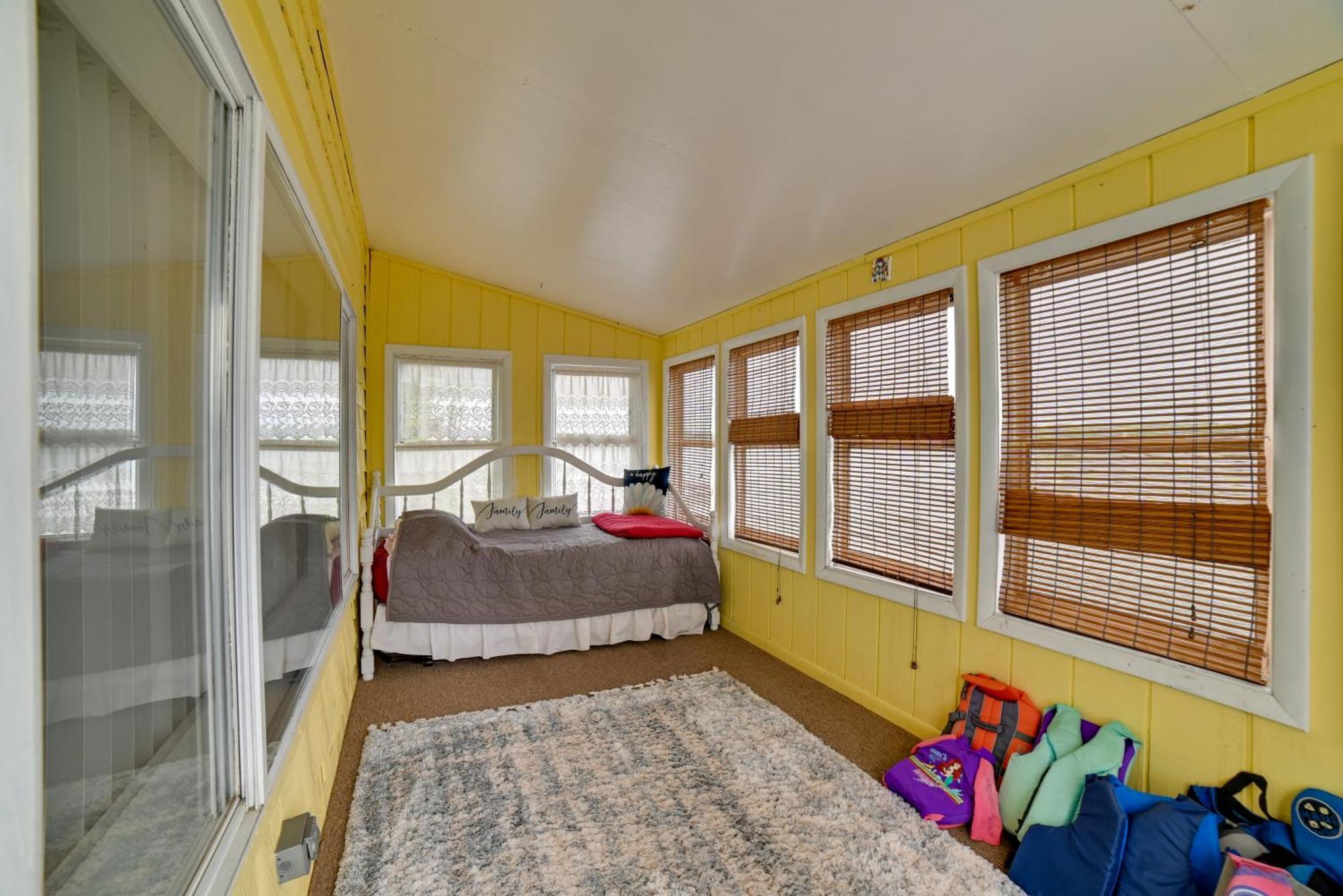 Cayuga Lake Retreat In Seneca Falls With Dock! Ngoại thất bức ảnh