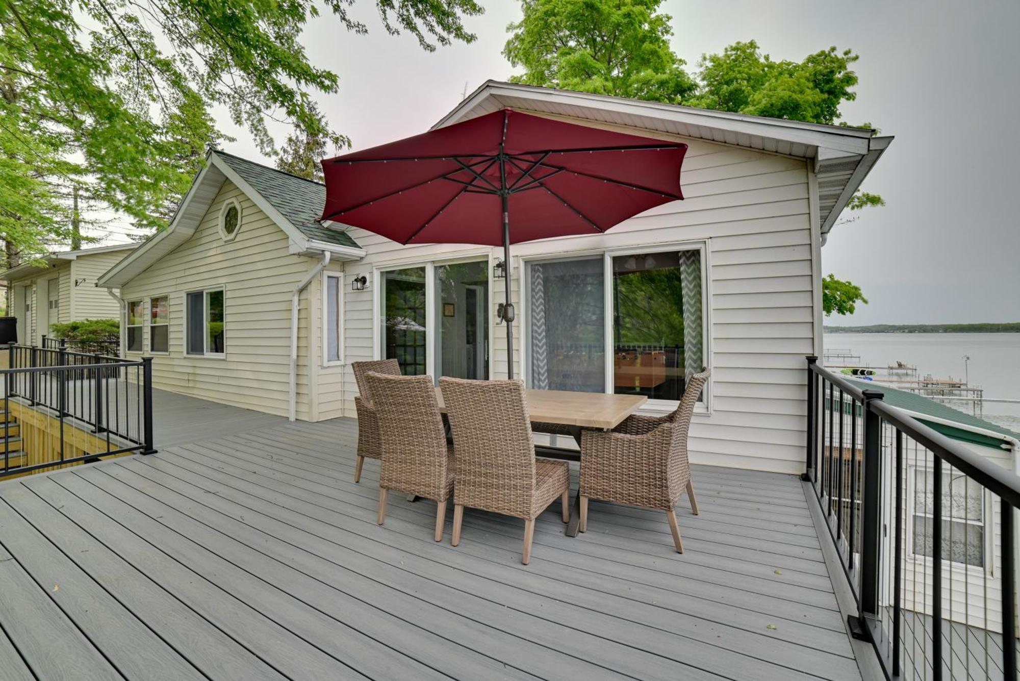 Cayuga Lake Retreat In Seneca Falls With Dock! Ngoại thất bức ảnh