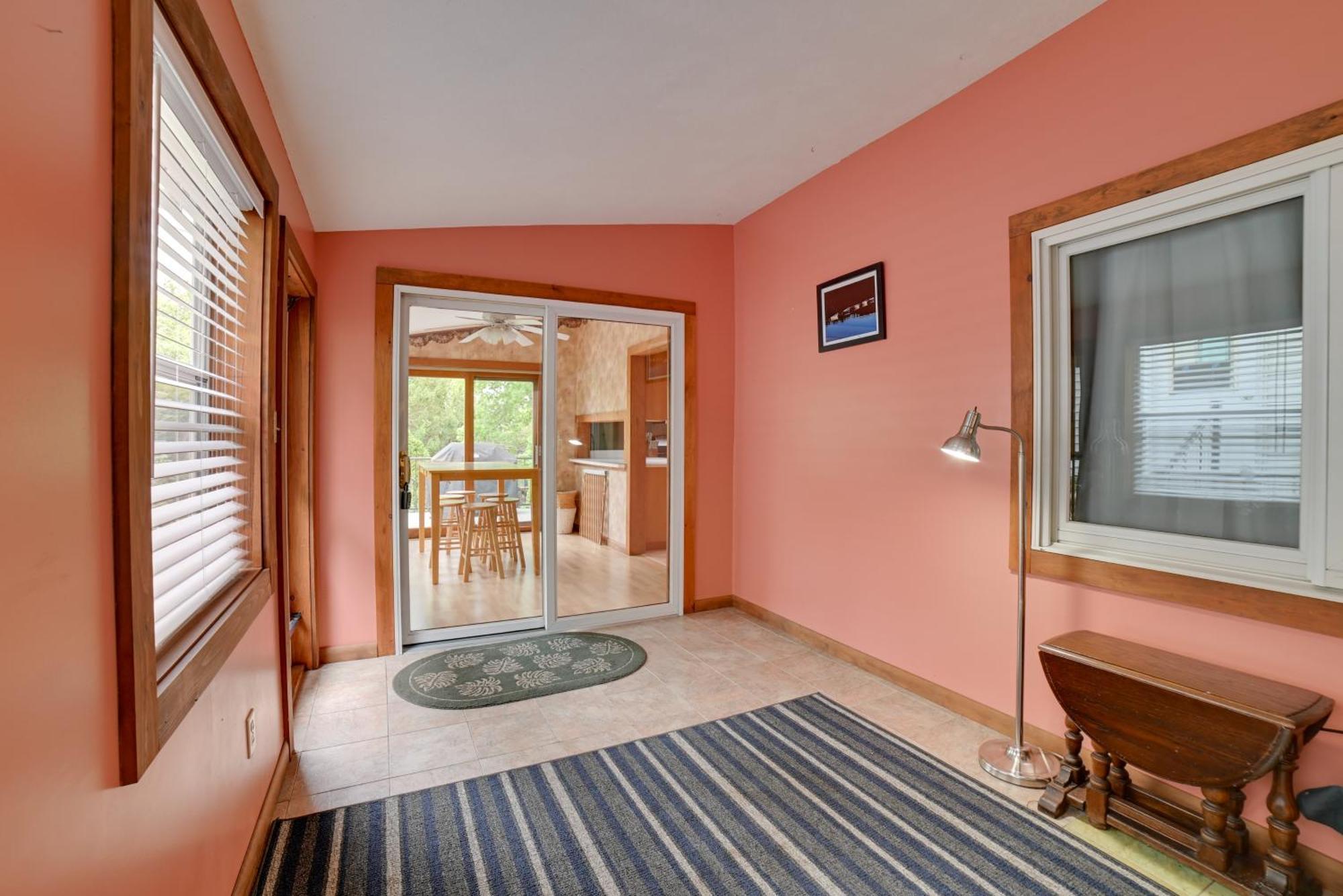 Cayuga Lake Retreat In Seneca Falls With Dock! Ngoại thất bức ảnh