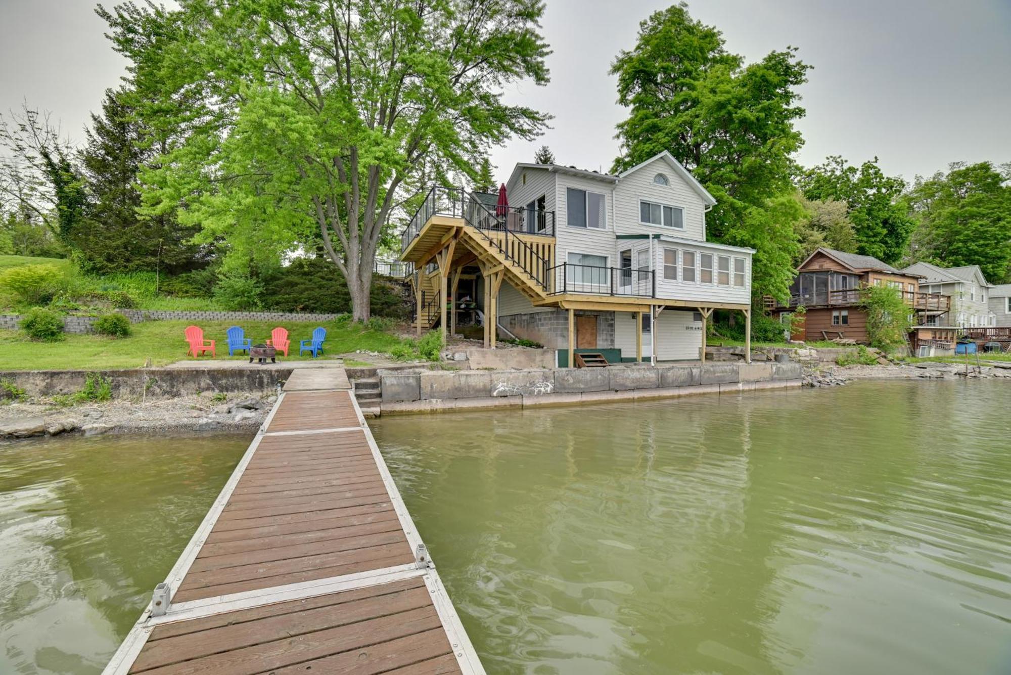 Cayuga Lake Retreat In Seneca Falls With Dock! Ngoại thất bức ảnh